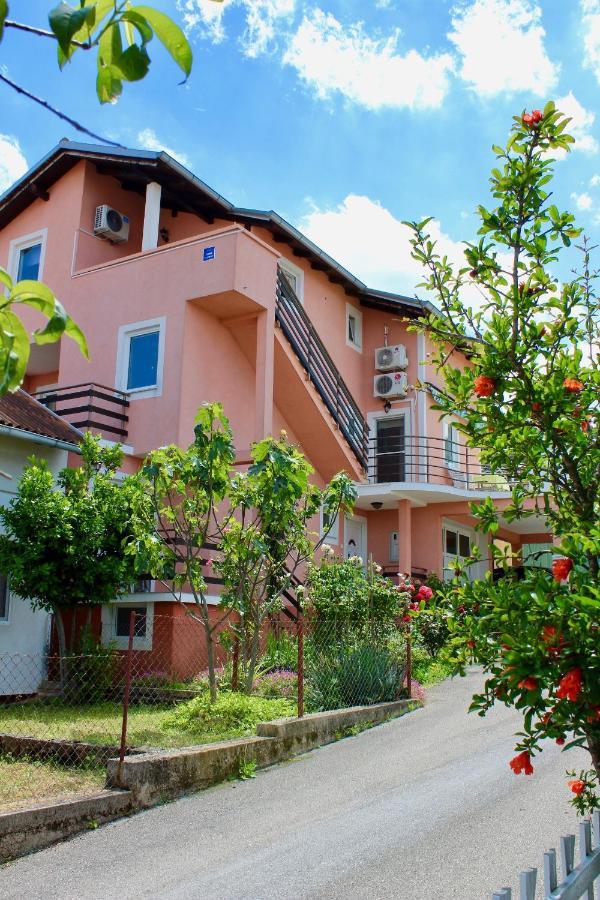 Apartments With A Parking Space Bilice, Krka - 13545 Šibenik Exteriér fotografie